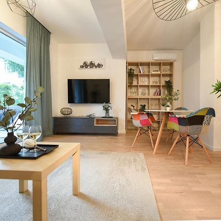 Vacation Feel - 2Br Apartment With Terrace & Private Parking In Baneasa Bucarest Exterior foto
